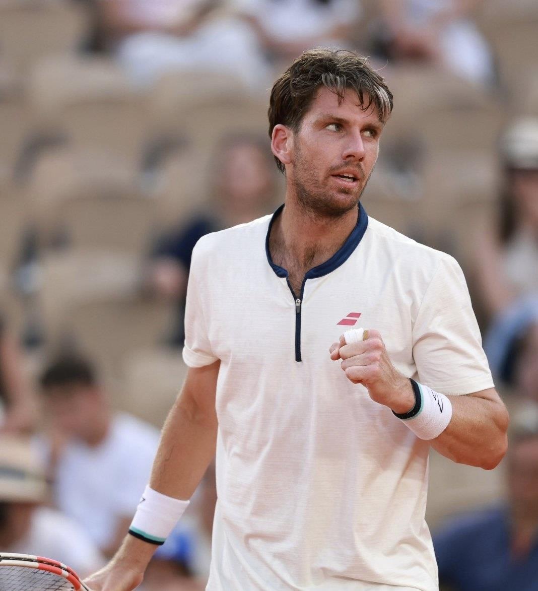 爱游戏中国-巴黎圣日耳曼引发争议！，德约科维奇官方宣布表现优异新规赛场气氛高涨-爱游戏中国