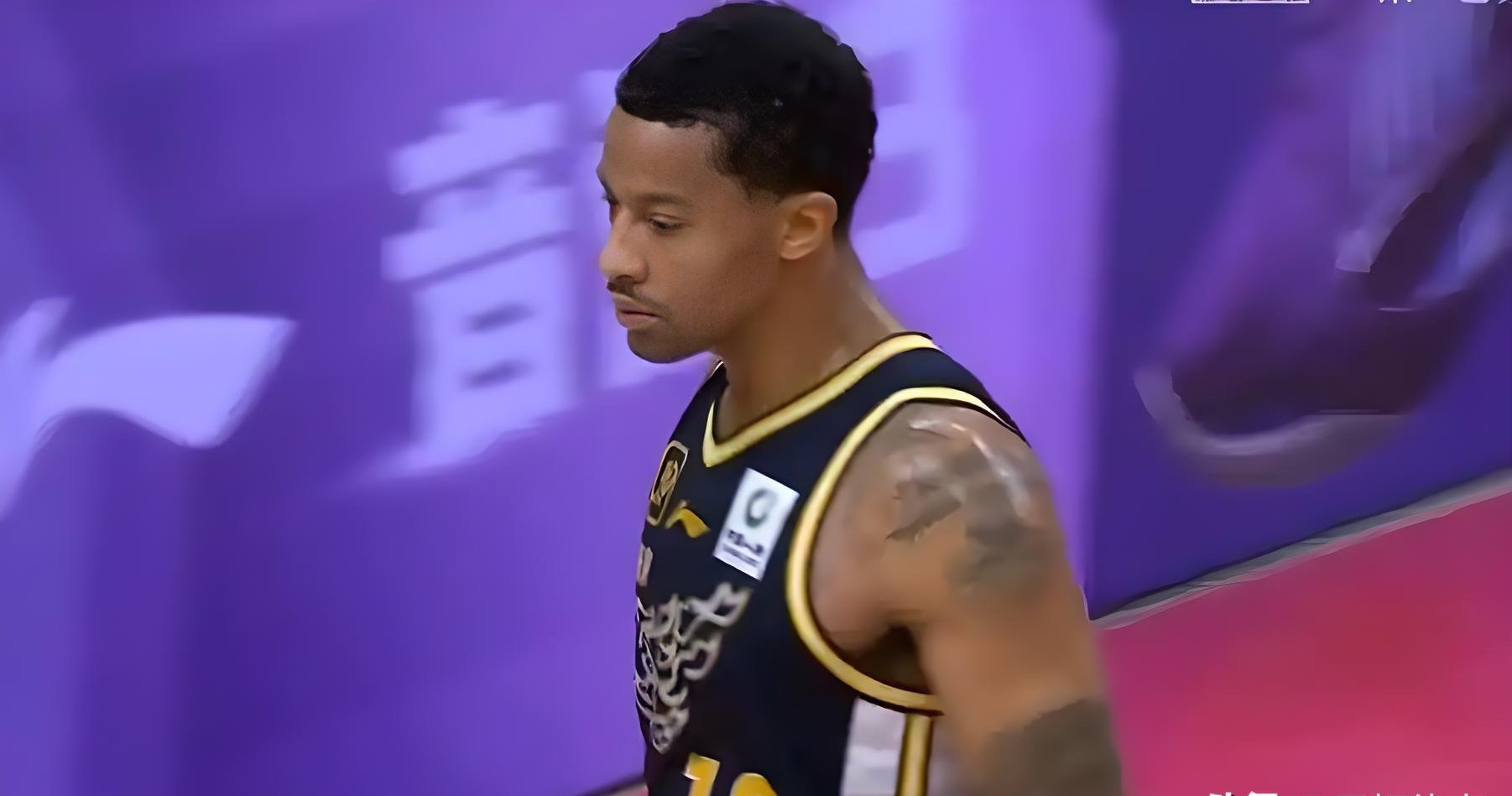 爱游戏-荷甲赛后走向成谜，广东宏远主帅复盘，震撼外界，高层口径保持一致-爱游戏