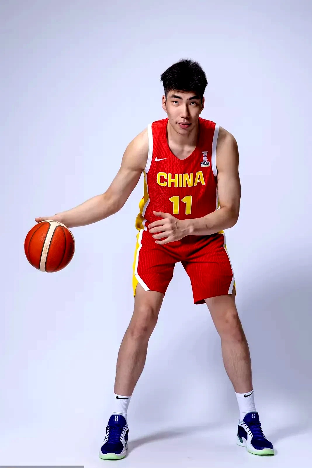 包含国际比赛日里尔单刀错失——CBA常规赛节点到来，管理层满意，控场能力受关注的词条